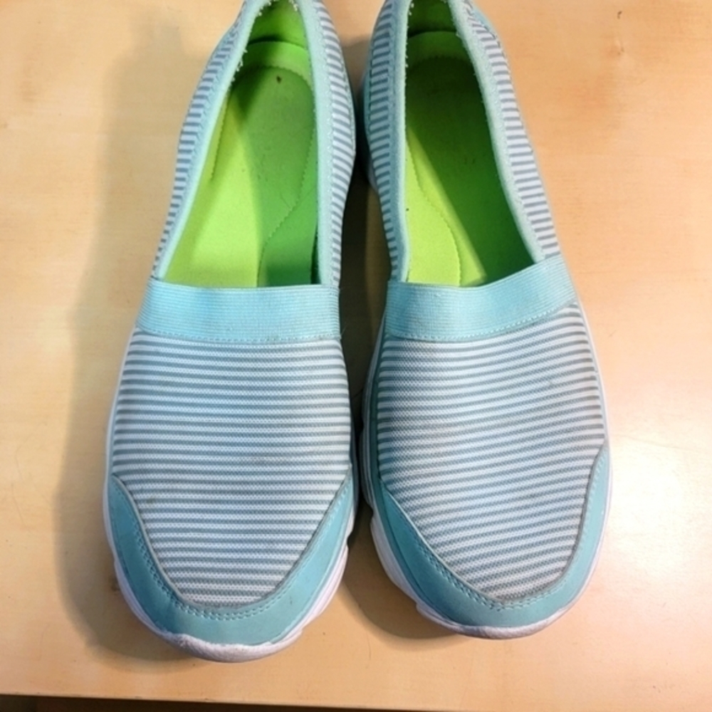 Champion Slip-ons‎